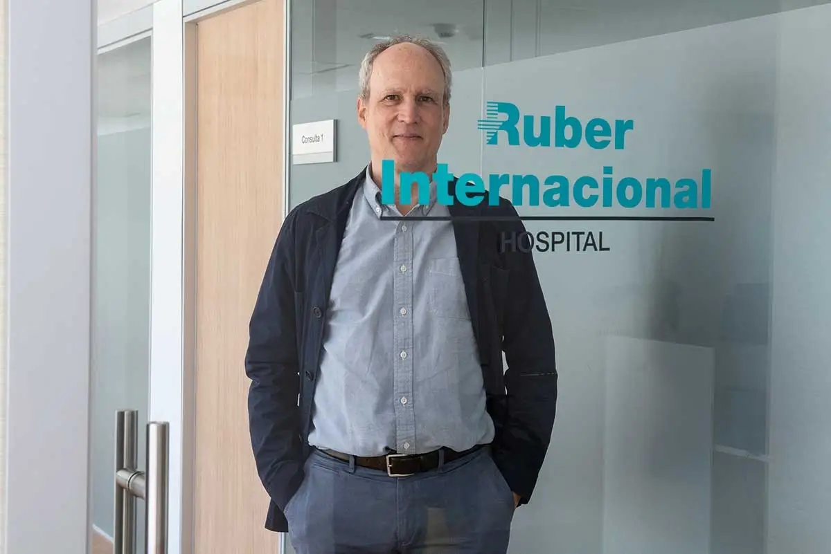 Servicio Asociado de Neurología y director de la Unidad de Epilepsia del Hospital Ruber Internacional