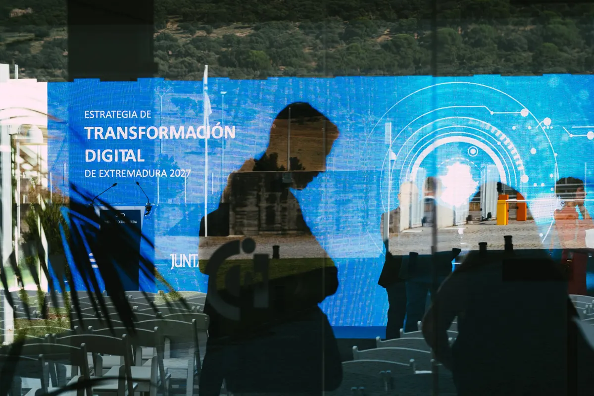 presentacion de la estrategia de transformación digital de extremadura 2024-2027