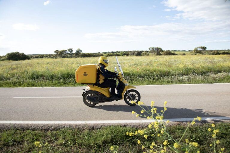 Correos Green Postal Day