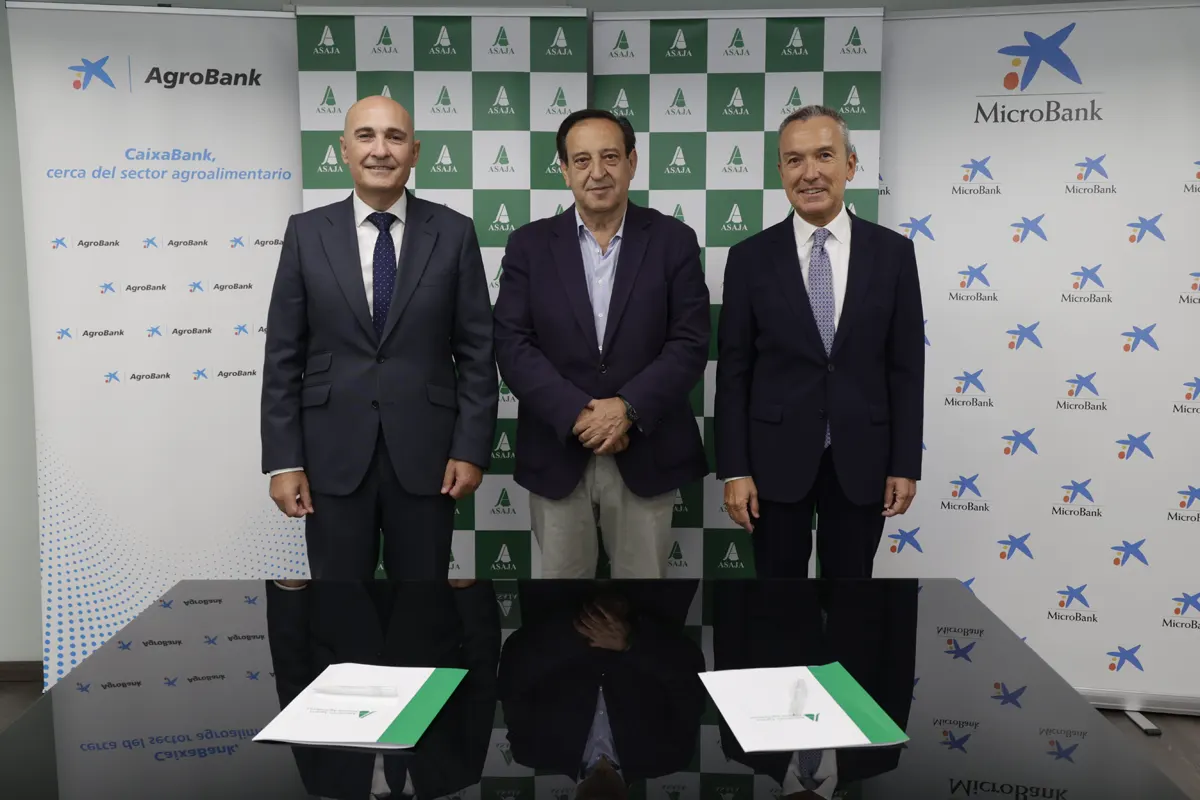 acuerdo MicroBank ASAJA y AgroBank