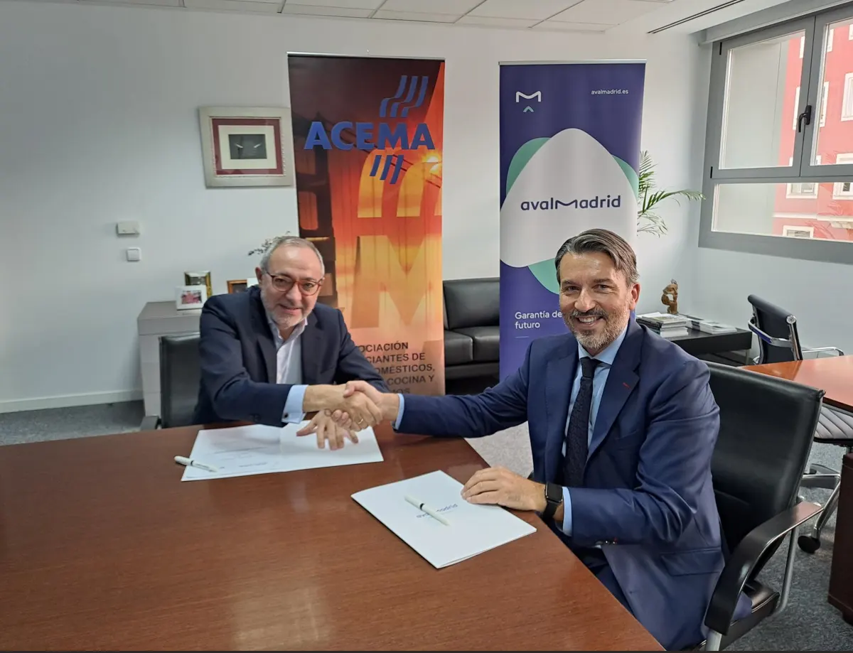 firma convenio ACEMA-Avalmadrid