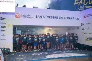 Quirónsalud despide el 2024 promoviendo la salud en la Nationale-Nederlanden San Silvestre Vallecana