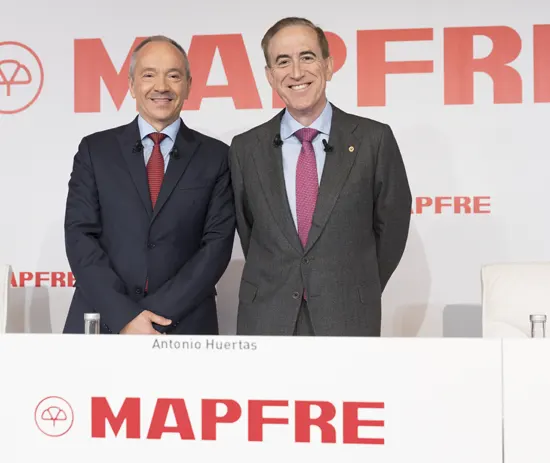 Antonio Huertas y Fernando Mata en la presentación de los resultados de MAPFRE 2024